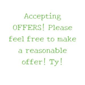 ACCEPTING REASONABLE OFFERS ON ITEMS!🎈